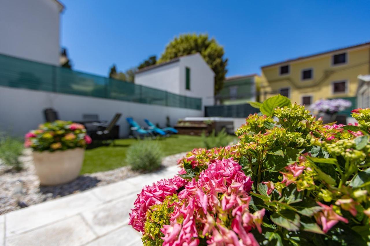 Apartments Mikulin Family Punat Exterior foto